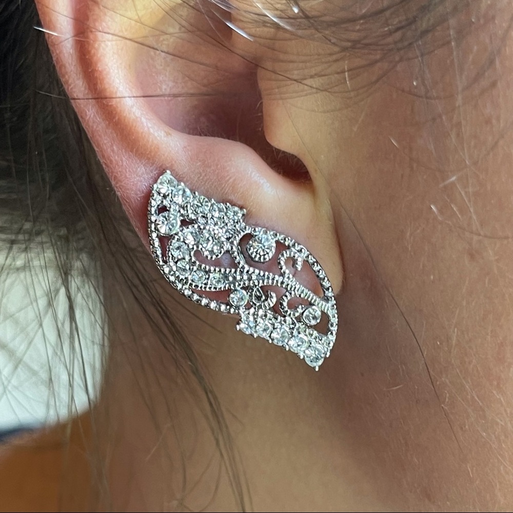 Vintage rhinestone clip earrings